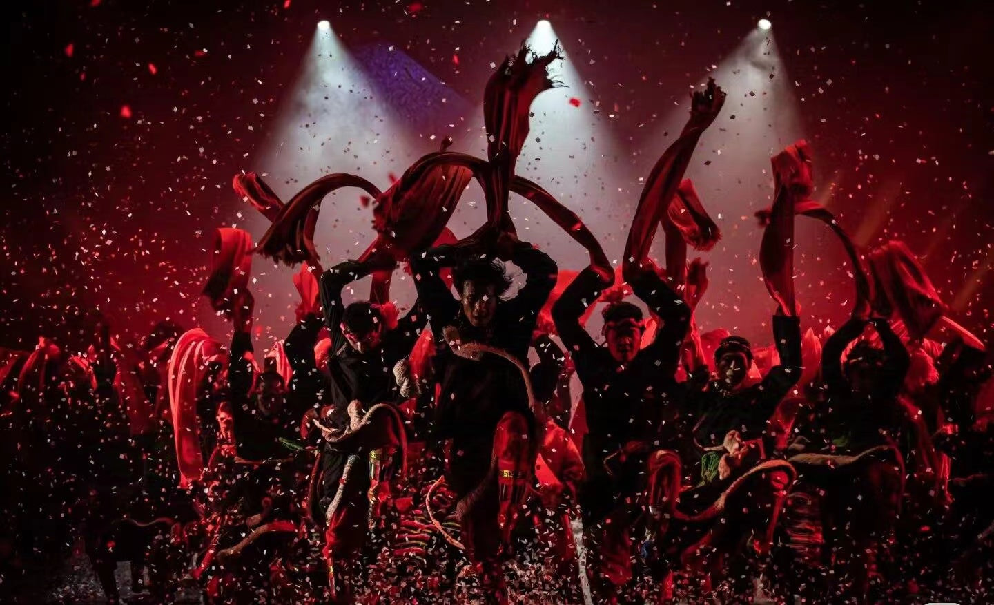 Highland Secrets & Smiles of the Tropical Rainforest