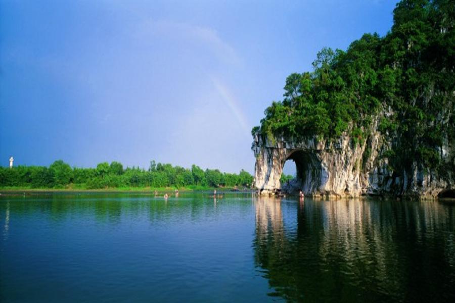 Pastoral Song of Mountains & Waters: Guangxi Escape