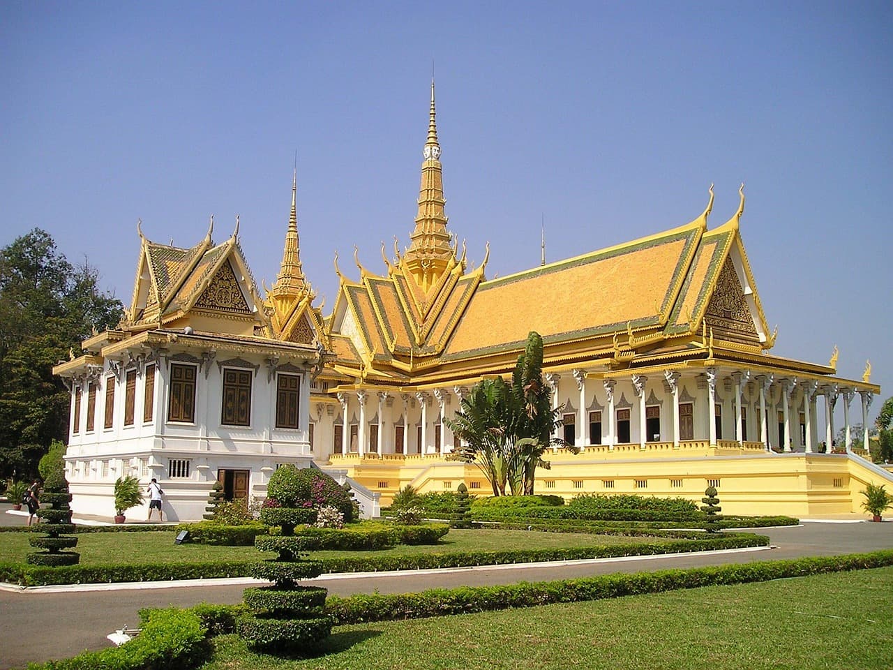 Khmer stories in the capital