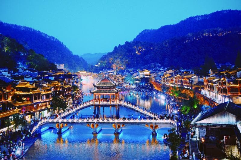 Miao country & Fenghuang lights