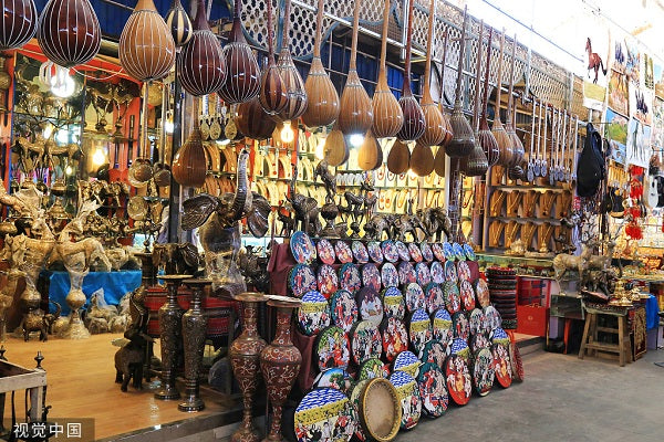 Silk Road Songs: Chang’an Breezes to the Taklamakan’s Whisper